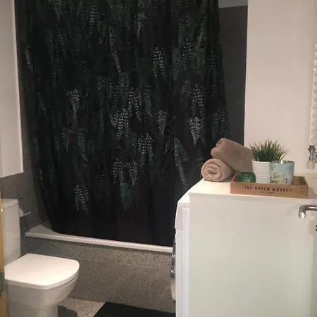 Apartamento Con Piscina Apartment *